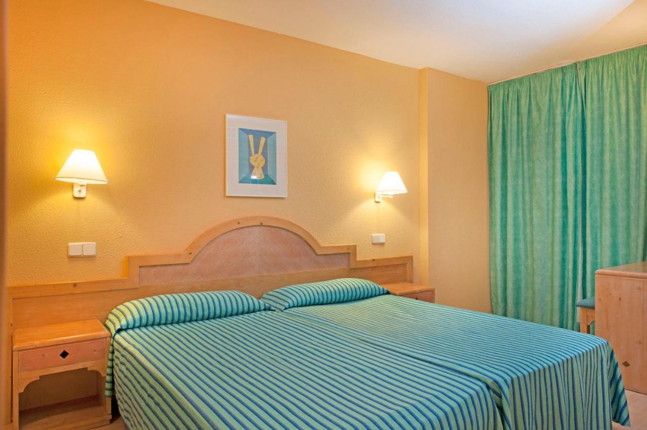 מלון אלקודיה Iberostar Waves Ciudad Blanca מראה חיצוני תמונה