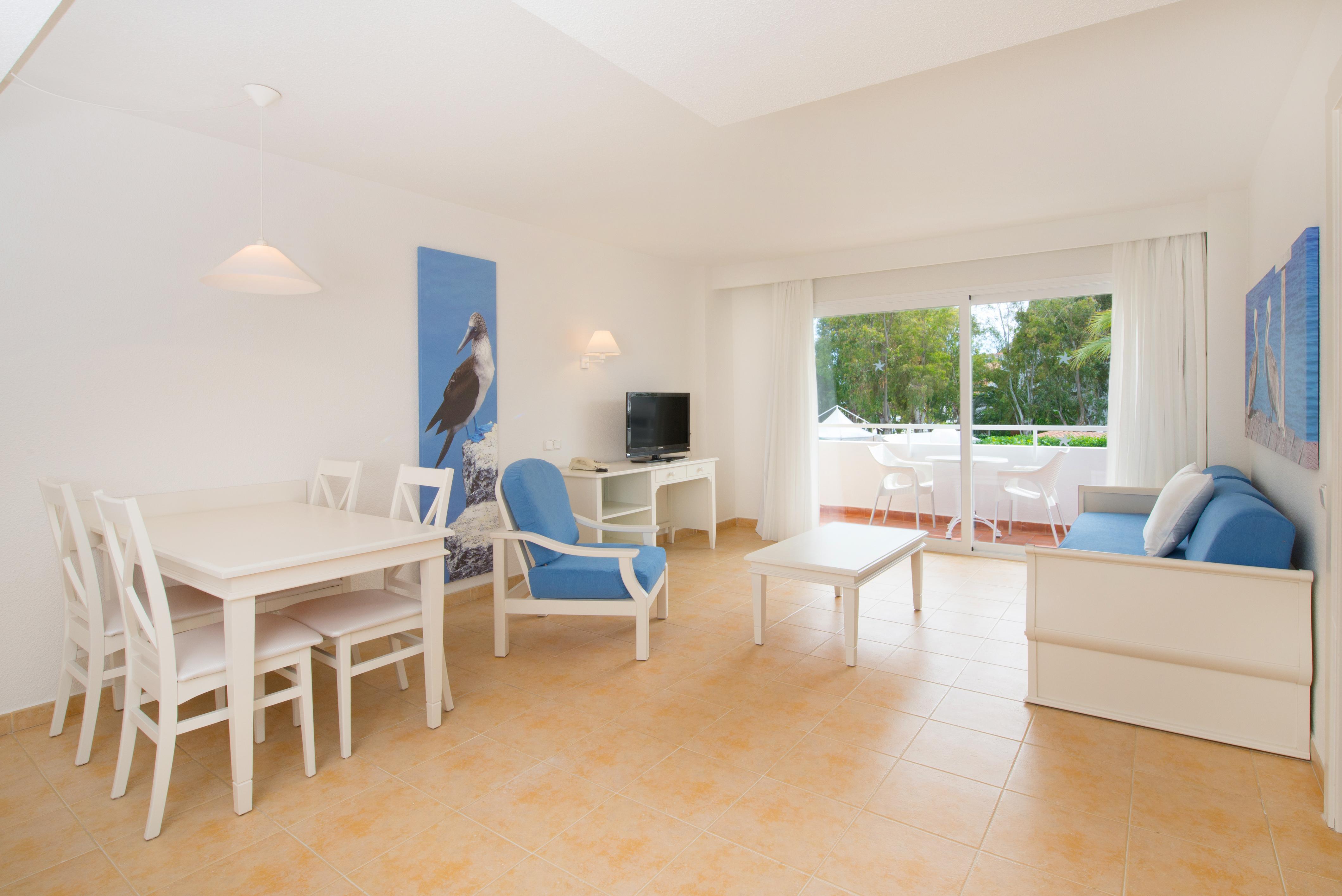 מלון אלקודיה Iberostar Waves Ciudad Blanca מראה חיצוני תמונה
