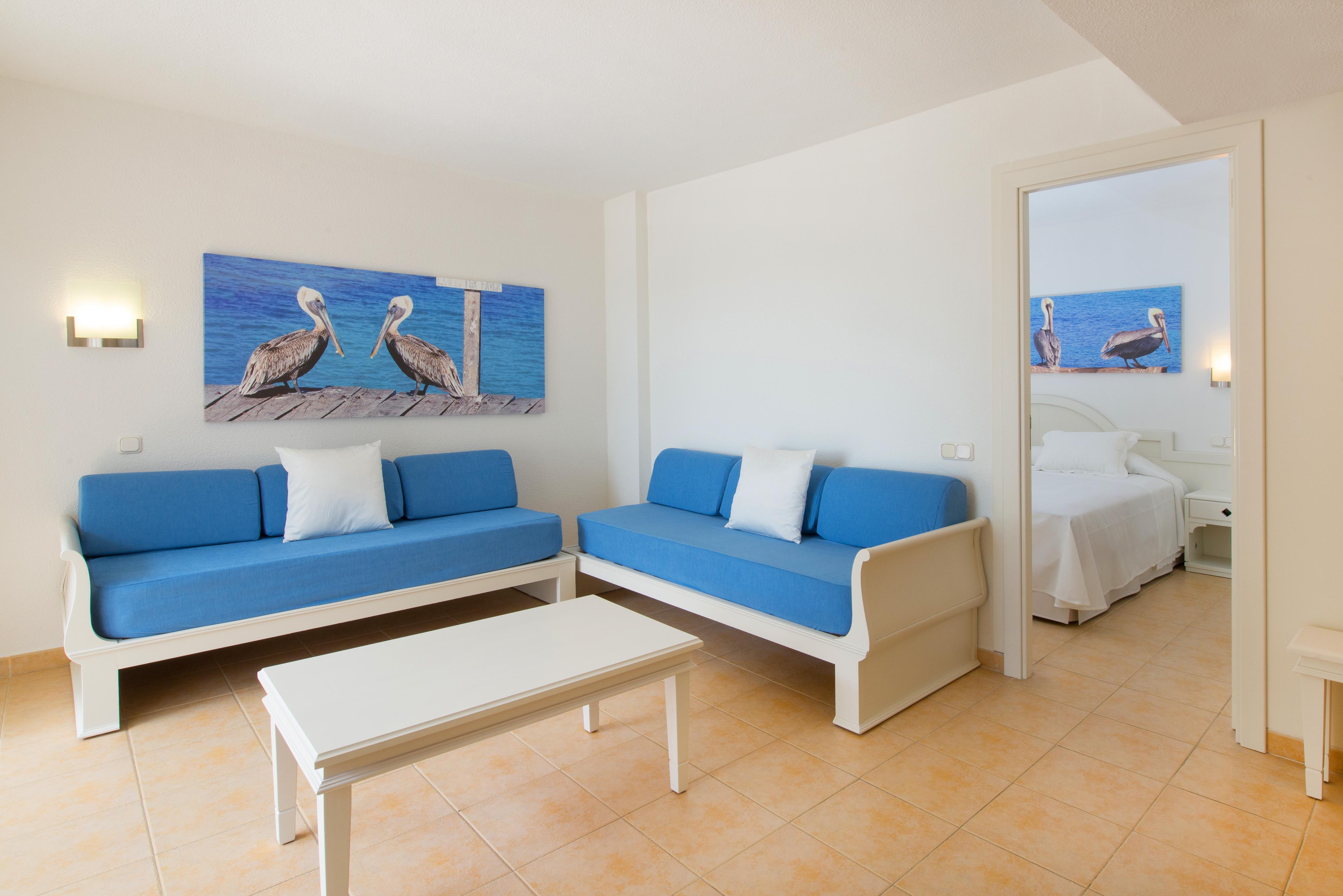 מלון אלקודיה Iberostar Waves Ciudad Blanca מראה חיצוני תמונה