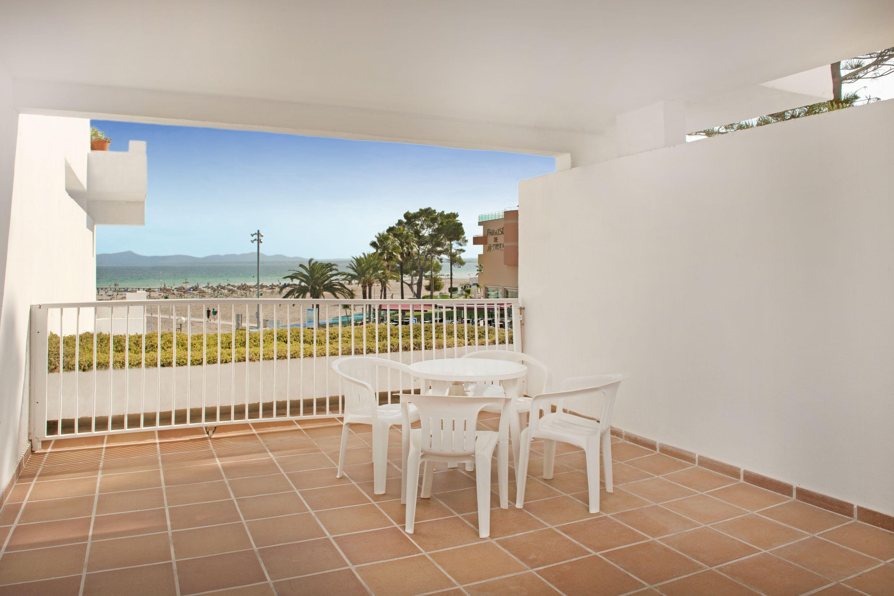מלון אלקודיה Iberostar Waves Ciudad Blanca מראה חיצוני תמונה