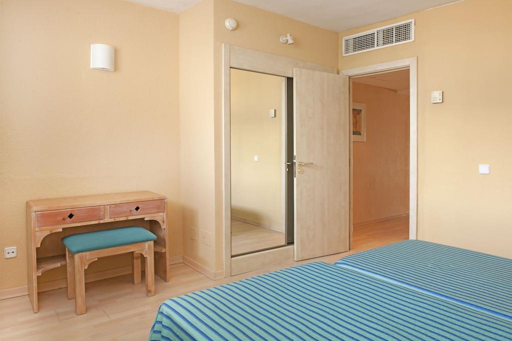 מלון אלקודיה Iberostar Waves Ciudad Blanca מראה חיצוני תמונה