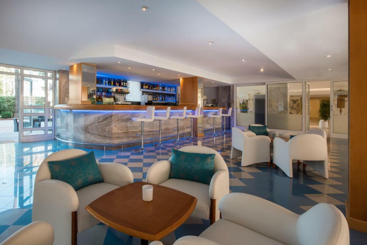 מלון אלקודיה Iberostar Waves Ciudad Blanca מראה חיצוני תמונה