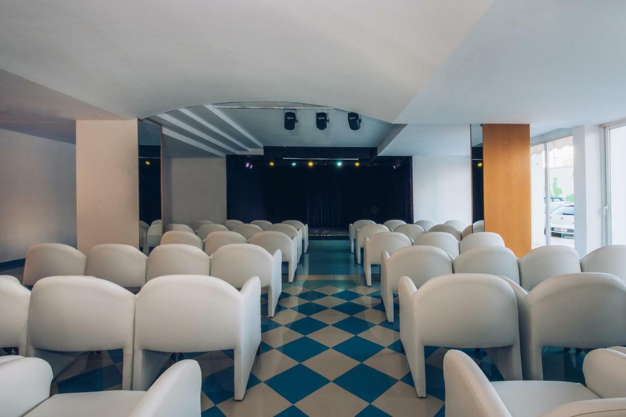 מלון אלקודיה Iberostar Waves Ciudad Blanca מראה חיצוני תמונה